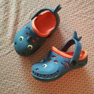 Boys Shark Crocs